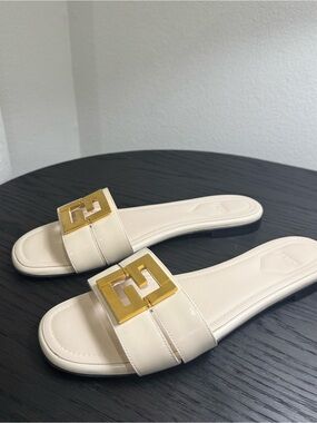 Fendi Vitello Cuoio Fold Slide Sandals Ivory 39